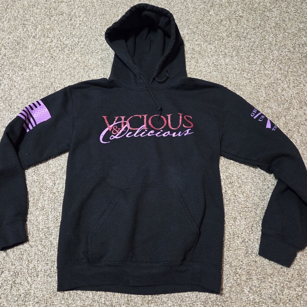 Grunt Style 'Vicious & Delicious' Hoodie Size Small